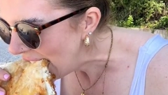 NALJUTILA SVE BALKANCE Englez dao sestri da jede burek, samo da vidite njenu reakciju kad ga je probala