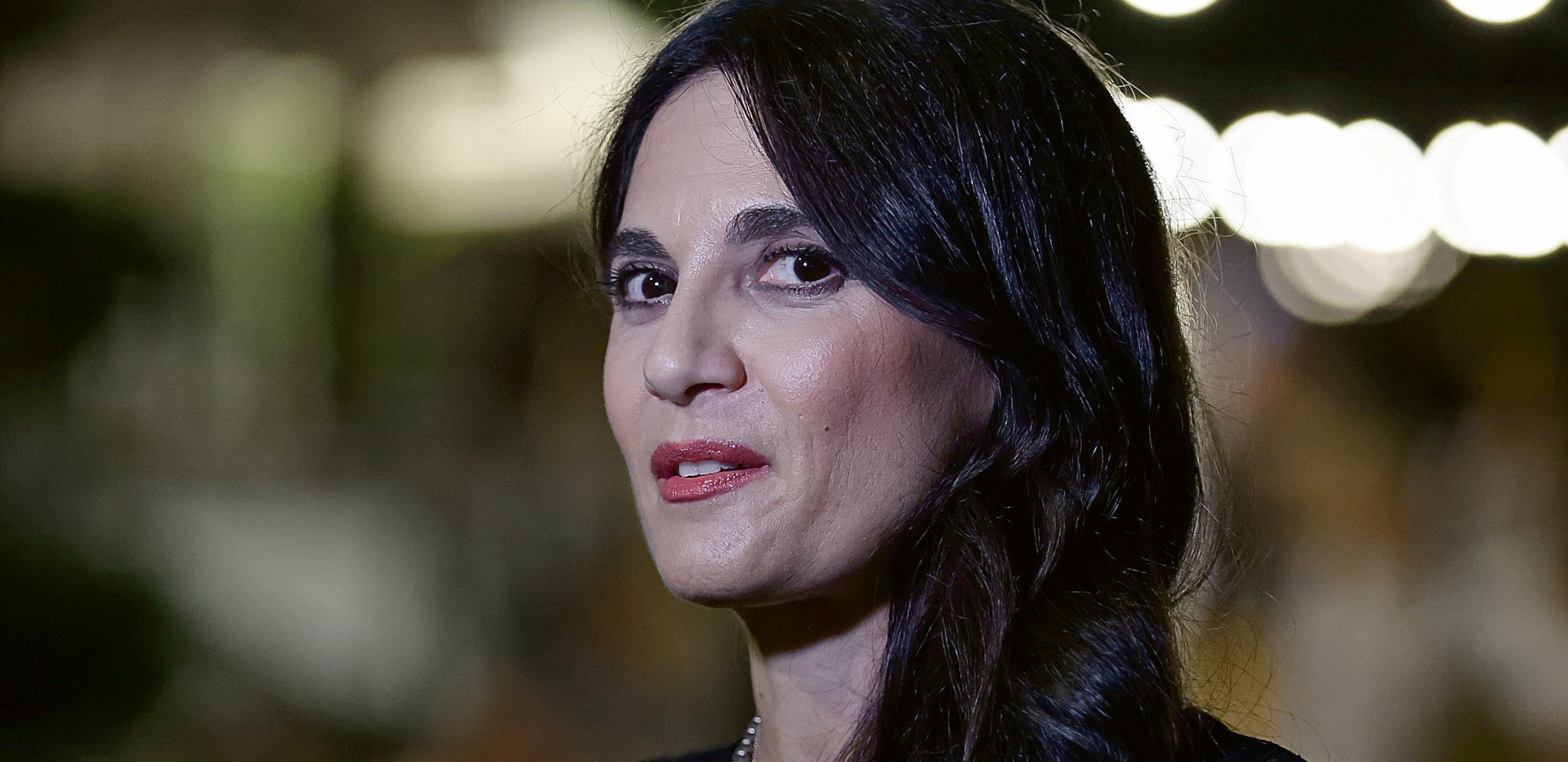 RAZVELA SE NAŠA GLUMICA U TAJNOSTI! Alo! saznaje, pukao još jedan brak!