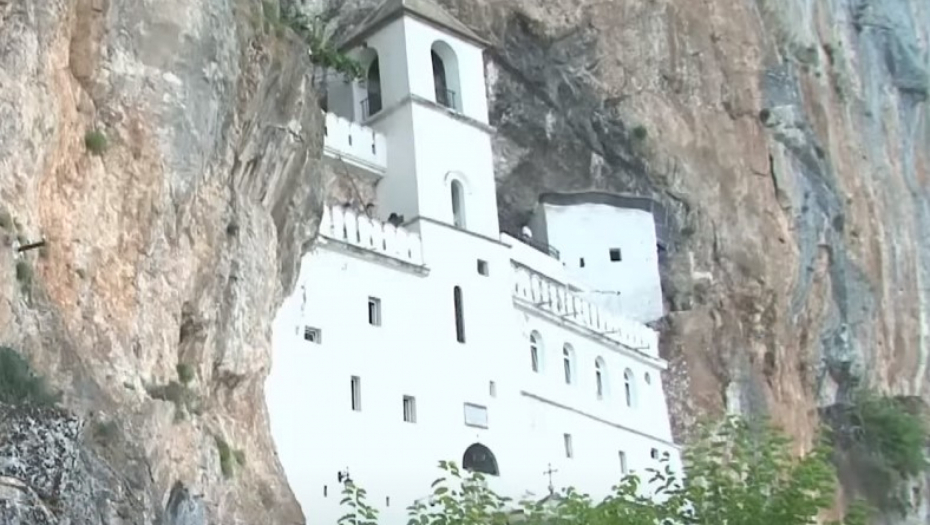 PLANIRATE DA POSETITE MANASTIR OSTROG? Ovo nepisano pravilo obavezno poštujte!