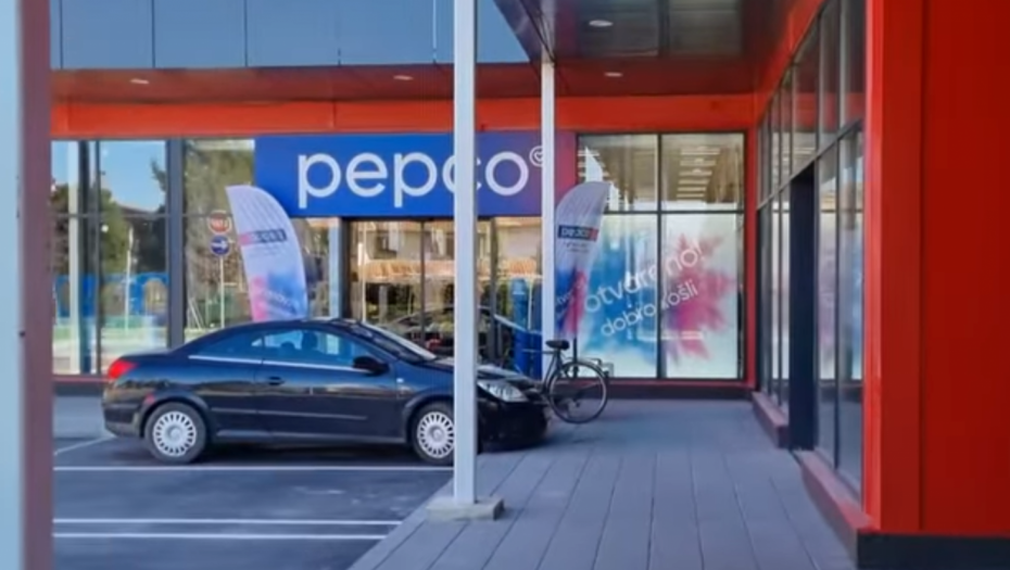 PEPKO POVLAČI JOŠ JEDAN PROIZVOD Deca su posebno ugrožena - postoji veliki rizik od povreda!