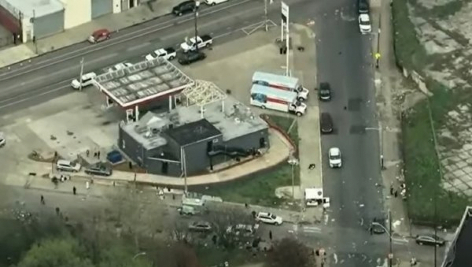 PUCNJAVA PREKINULA PROSLAVU PRAZNIKA Ima povređenih, isplivali detalji (VIDEO)