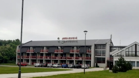 BANJA OTKRIVENA PRE 100 GODINA, LEČI BROJNE BOLESTI: Ovo su cene koje čekaju Srbe u njoj pred praznike (VIDEO)