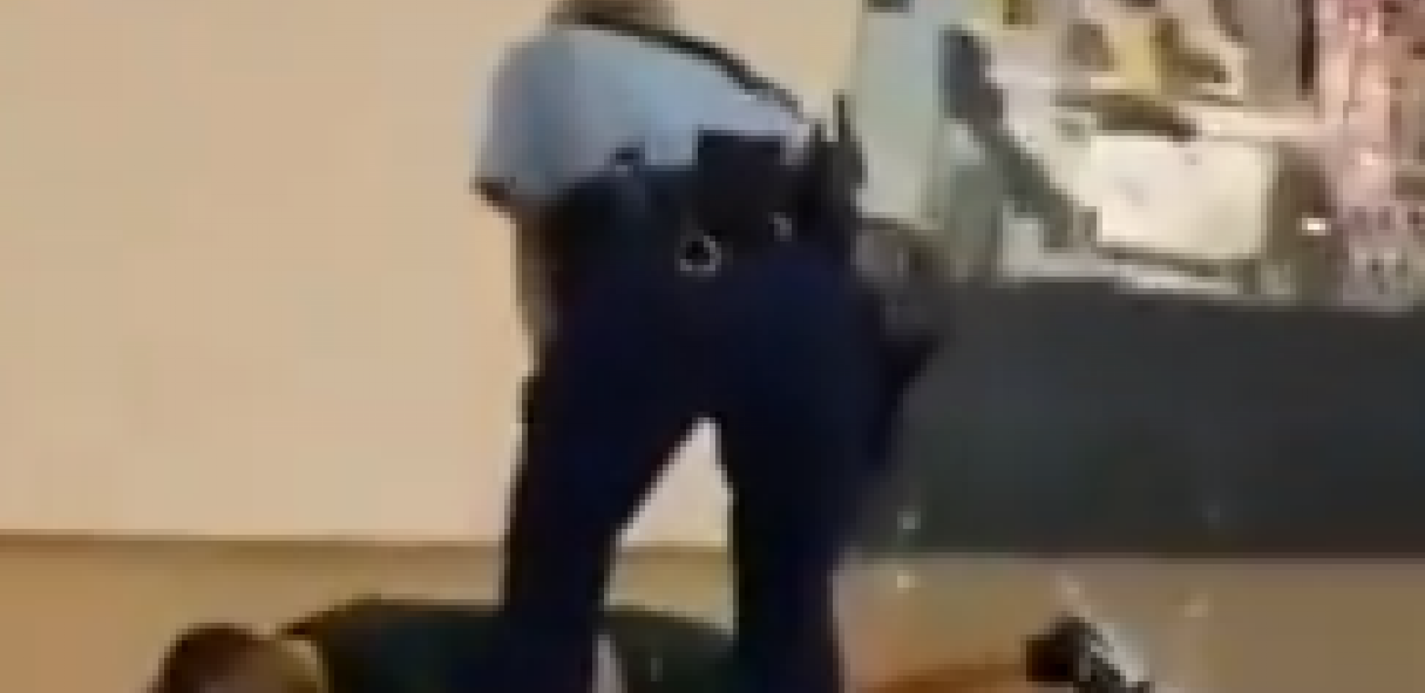 POLICAJKA NAPADAČU IZ AUSTRALIJE REKLA TRI REČI, ZATIM GA UPUCALA "Dovedena je u situaciju da je to morala" (VIDEO)