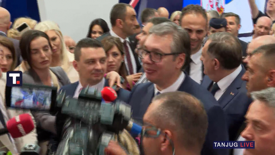 "PRIČAO SAM SA LAJČAKOM O SITUACIJI NA KiM Vučić iz Mostara: Situacija je kompleksna, nema lakih i lepih razgovora