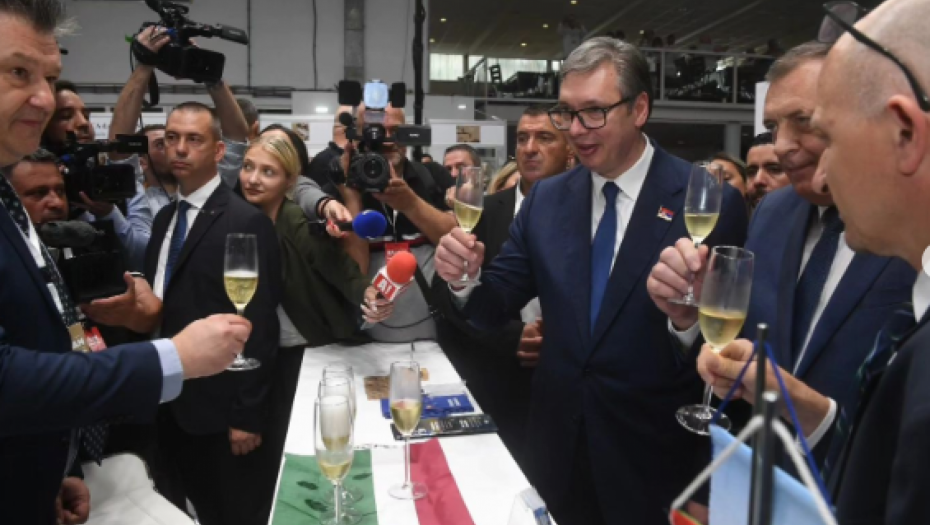 "NADAM SE DA ĆEMO U BUDUĆNOSTI IMATI VIŠE ISKRENOSTI JEDNI PREMA DRUGIMA" Vučić: Želimo da saradnja među našim zemljama bude na još višem nivou