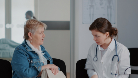 KOMPLIKACIJE MOGU DA TRAJU DUGO NAKON ŠTO BOL NESTANE Prepoznajte simptome herpesa zoster i reagujte na vreme, evo i kako