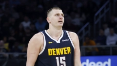 DECO, OVAKO SE TO RADI Jokić leti, a rivali ga samo prate pogledom (VIDEO)