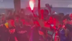 NAVIJAČI BARSELONE GAĐALI AUTOBUS SVOG TIMA Potpuni haos pred revanš meč Lige šampiona (VIDEO)