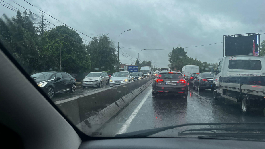 UDES NA PANČEVCU Kolone vozila u totalnom kolapsu