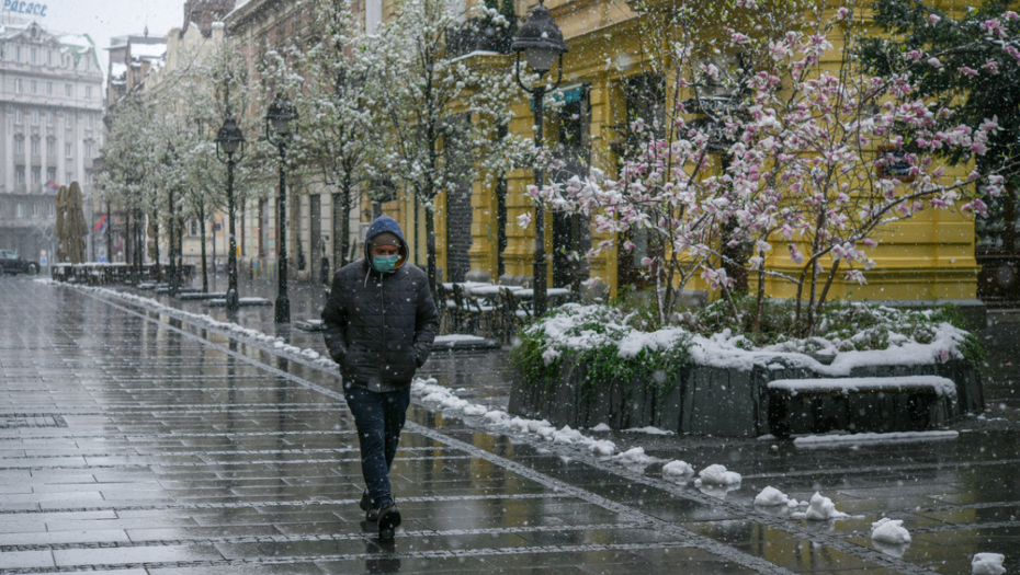PREDODREĐUJE OSTATAK GODINE Sneg u aprilu ima moćnu simboliku