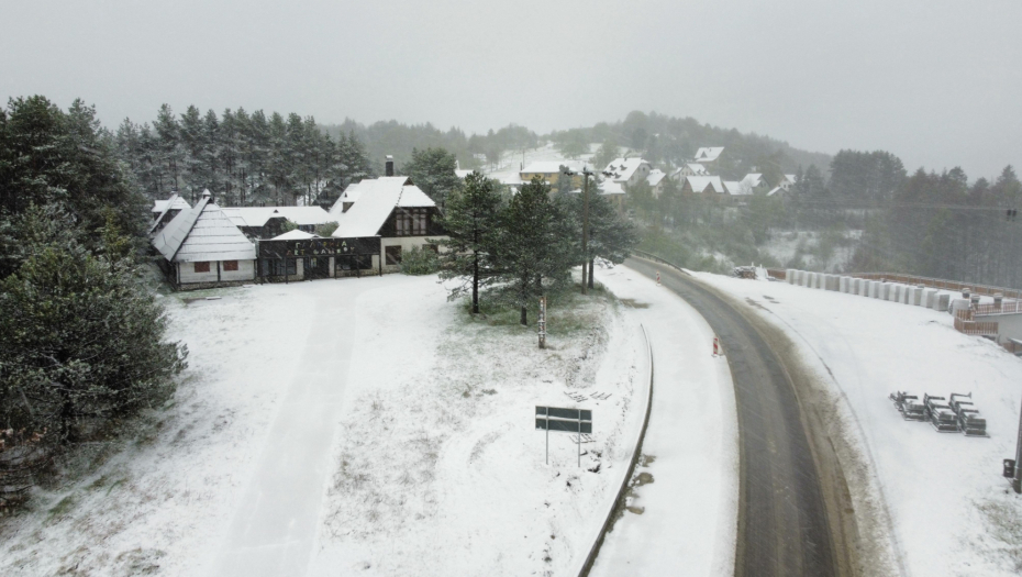 EVO KAKVA ĆE NAM BITI ZIMA Jedna pretpostavka vezana je za KOLIČINU SNEGA, da li će stvarno ovako da nam bude?