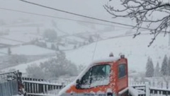 OLUJA "RENATA" NAPRAVILA HAOS U RUMUNIJI Vetar ruši sve pred sobom, sneg pada kao usred zime (FOTO/VIDEO)