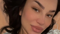 ALEKSANDRA SE OGLASILA IZ PORODILIŠTA Dirljivi prizor sve je raznežio, mala Leona joj spava na grudima!