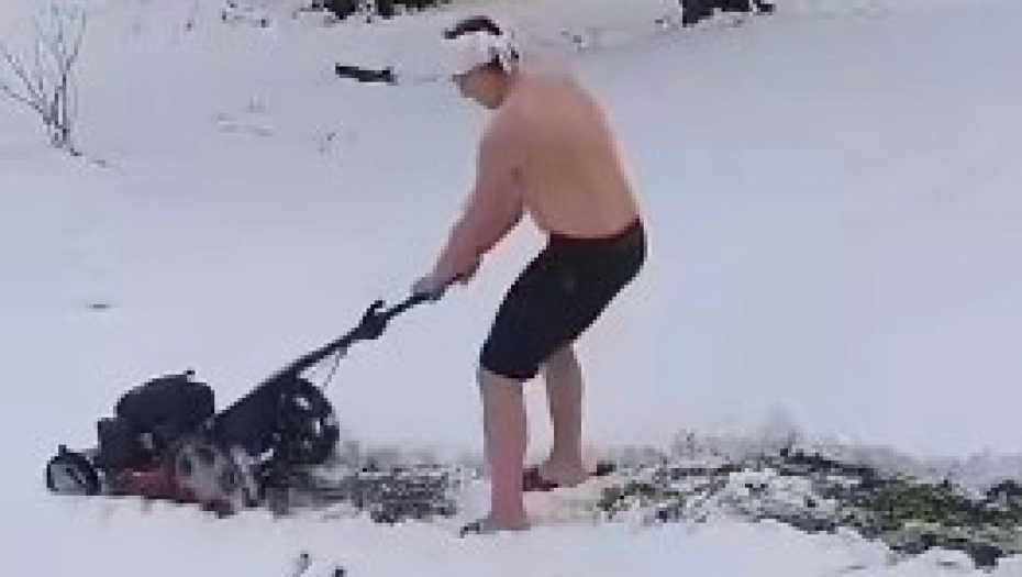 ŠTA JE OVO, LJUDI MOJI? Srbi kose, ali ne travu, hit snimak nasmejao region! (VIDEO)