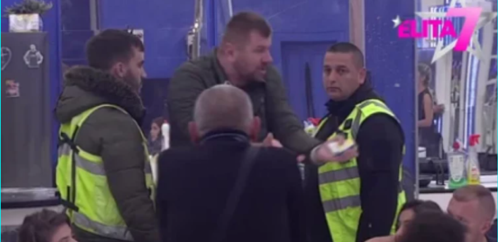 HITNO PREKINUT PROGRAM NA PINKU Janjuš napravio karambol, obezbeđenje ga prati u stopu, ne može da se kontroliše!