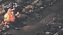 ŽESTOKA DETONACIJA NA FRONTU Crni dim se diže u nebesa (VIDEO)