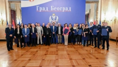 Šapić svečano uručio laureatima Nagradu grada Beograda za 2023. godinu (FOTO)