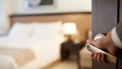 NAJMOĆNIJI KRAGUJEVČANIN KUPIO ČUVENI HOTEL U LJUBLJANI: Retko se pojavljuje u medijima, a bogatstvo mu je procenjeno na vrtoglavu cifru