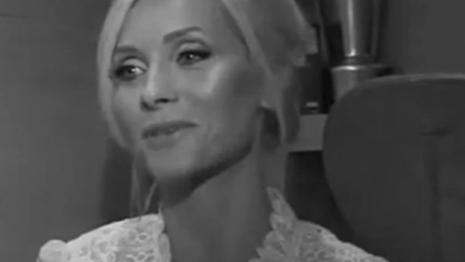 EVO KO JE BOJANA JANKOVIĆ Pronađena mrtva u stanu, poznata voditeljka vodila kultnu emisiju koju su Srbi obožavali