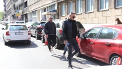 FILIP STIGAO U PORODILIŠTE! Aleksandra i Leona danas izlaze, a evo ko je Caru pravio društvo
