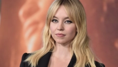 „IZVINJAVAM SE ŠTO IMAM ODLIČNE GRUDI!“ Lepotica odbrusila hejterima koji je danima kritikuju