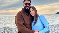 "NIKO NIJE VEROVAO DA ĆE SE IZVUĆI" Danica Crnogorčević i njen muž prošli kroz težak period, krstili ćerku dok je bila u inkubatoru