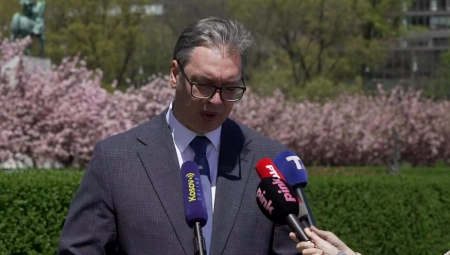 VUČIĆ O DIPLOMATSKOJ BORBI U NJUJORKU Pojavljuju se oni koji su rekli da će biti za Rezoluciju o Srebrenici, a biće uzdržani