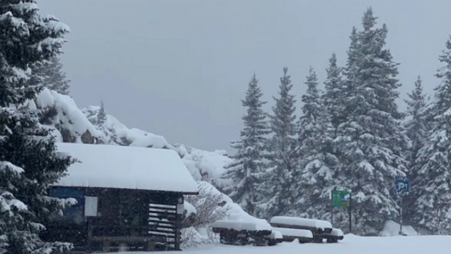 U HRVATSKOJ PAO SNEG Hladni front sa severa doneo sunovrat temperature - ovde je snežni prekrivač visok 30cm!