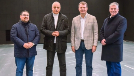 "IZVOĐENJE REDOVNOG REPERTOARA POČEĆE U SEPTEMBRU" Mirović: Svi radovi na rekonstrukciji, dogradnji i opremanju Narodnog pozorišta u Subotici su završeni (FOTO)