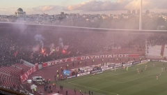 MINUT ĆUTANJA NA "MARAKANI" Navijači "večitih" rivala odali poštu preminulom ekonomu crveno-belih Draganu Milanoviću (VIDEO)