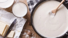POSNI BEŠAMEL SOS Ni malo ne zaostaje za originalom, a daje čar svakom jelu