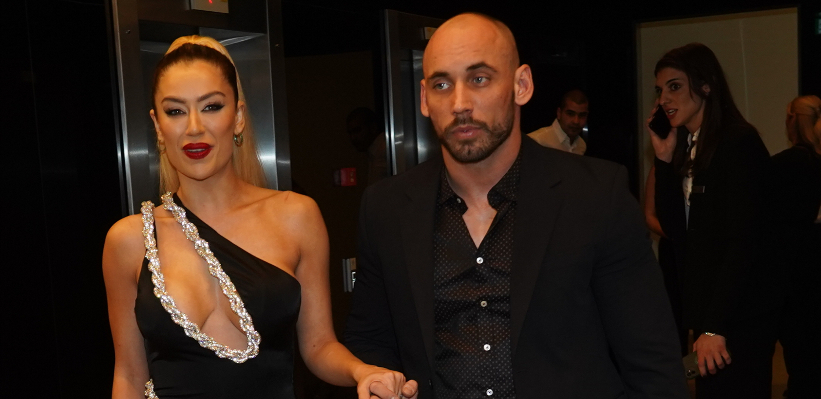 TEA TAIROVIĆ USELILA DEČKA U SVOJ NOVI STAN Pevačica i njen partner su se preselili na elitnu lokaciju, evo gde
