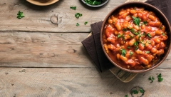 TAVČE NA GRAVČE Tradicionalno makedonsko jelo od pasulja na kome su odrasle generacije, a posno