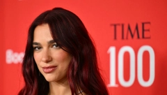 VIDELO SE SVE Dua Lipa zagolicala maštu provokativnom haljinom, više otkrila nego sakrila