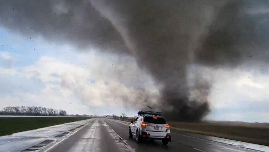 APOKALIPTIČNE SCENE UZNEMIRILE JAVNOST Snimak se širi mrežama, građani hitno obavešteni (VIDEO)