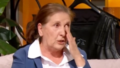 NAŠA GLUMICA SE SLOMILA U EMISIJI! Ne može da zaustavi suze, voditeljka momentalno prišla