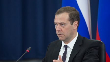 "SO NA RANU" STIŽE IZ MOSKVE Medvedev ima poruku za Šolca i Makrona