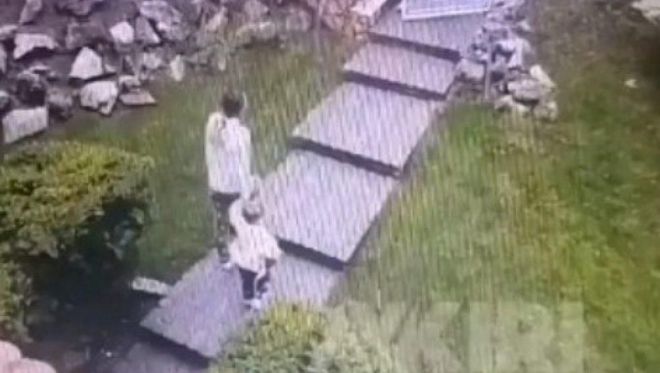 DOSTAVLJAČ NAKON SMRTI SINA DOŽIVEO SUSRET SA DEČAKOM Zbog njegove reakcije plakaćete kao kiša! (VIDEO)