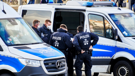 ZLOČIN KOJI JE POTRESAO NEMAČKU Rus ubio dvojicu Ukrajinaca, policija uhapsila napadača