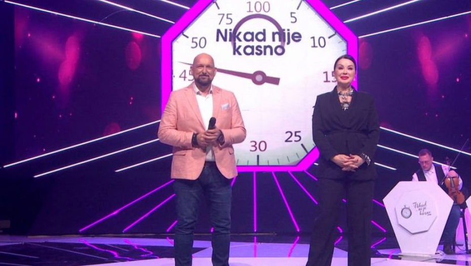 NAŠ PEVAČ U EMISIJU DOVEO SINA KOJI JE POBEDIO LEUKEMIJU! Žika Jakšić jedva zadržao suze, emotivne scene sve rasplakale