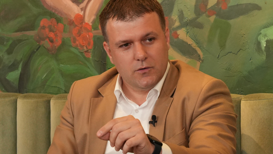 MINISTAR PRVI DINAR ZARADIO PREKO MOTIKE: Husein Memić o svojoj prošlosti i poslovima koje je radio u mladosti