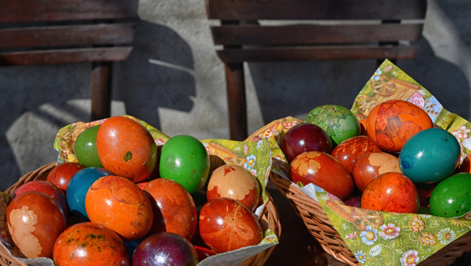 OBIČAJI I STAV CRKVE  Da li porodica u žalosti danas treba da farba jaja za Uskrs?
