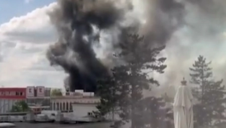 EKOLOŠKA KATASTROFA U BERLINU Otrovan dim prekrio nebo, vidi se KILOMETRIMA unaokolo (VIDEO)