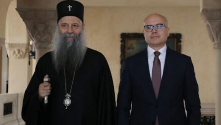 PATRIJARH SRPSKI PORFIRIJE DAO BLAGOSLOV PREMIJERU Vučević: Srpska pravoslavna crkva je jedna od najvažnijih institucija srpskog naroda (FOTO)