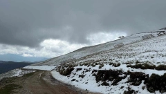PAO SNEG U MAJU! Neverovatne slike pred Đurđevdan, kiša u nižim predelima