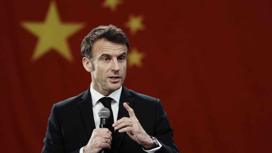 SRAMOTA! Američka agencija pljuje po Vučiću i Orbanu zbog posete Sija, a Makrona ne smeju ni da spomenu!