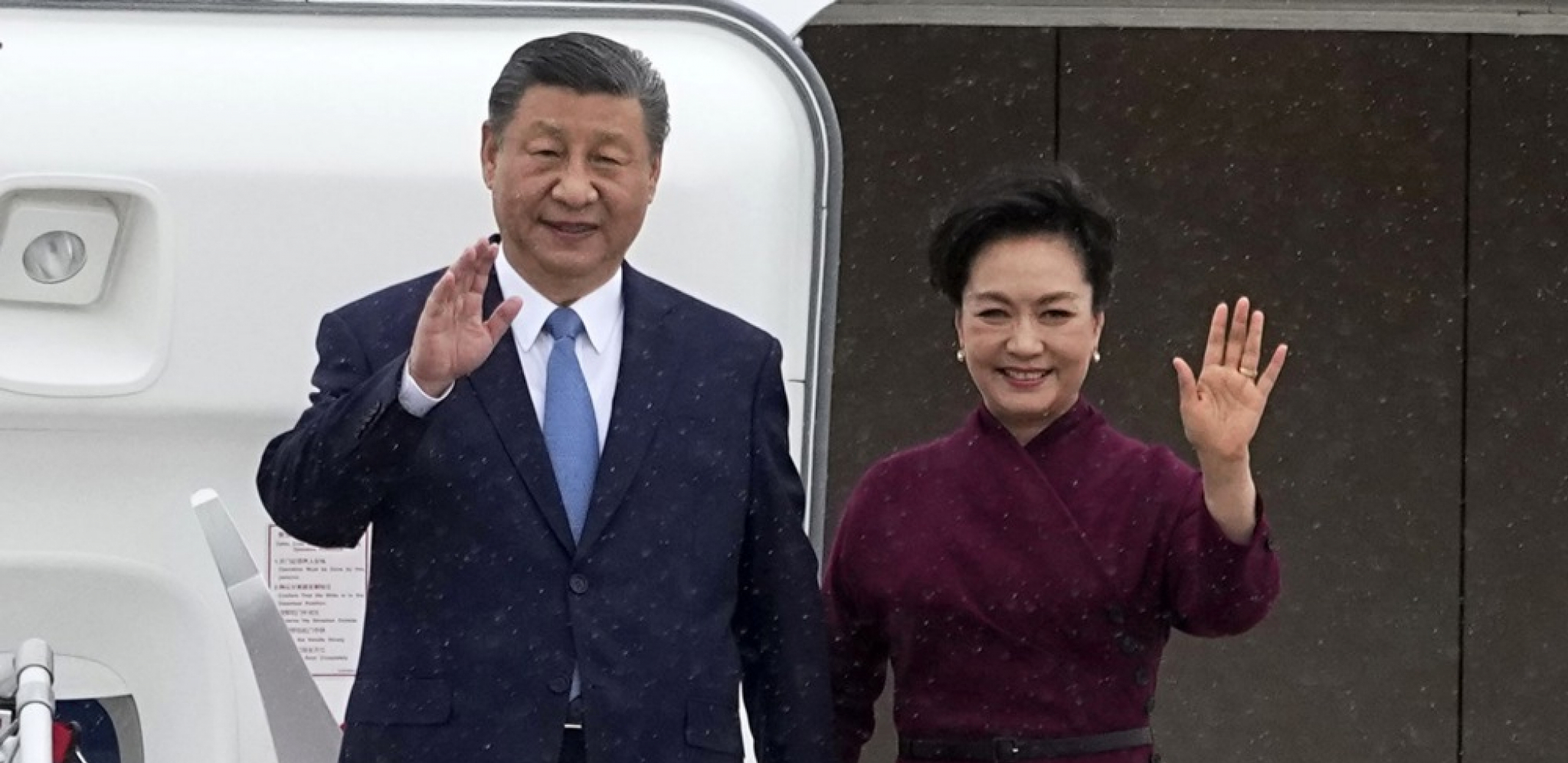 SI SE OGLASIO POSLE POSETE FRANCUSKOJ "Kina ima tri poruke za svet"