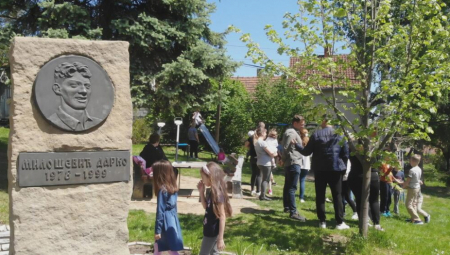 JUNAČKI JE STRADAO, ŽIVOT DAO U 21. GODINI ZA SRBIJU Navršilo se 25 godina od pogibije Darka, ali nikad neće biti zaboravljen (FOTO)