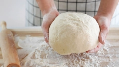 ZA OMILJENI DORUČAK SRBA GAZDE PLATE MAJSTORA I DO 200.000 DINARA: Žena u ovom zanatu skoro da i nema, a sve manje i mladih