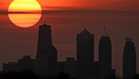 HOROR U BOLNICI Žena mu završila na intenzivnoj nezi, 3. maja je bila mrtva! Lekari čuli njegove reči